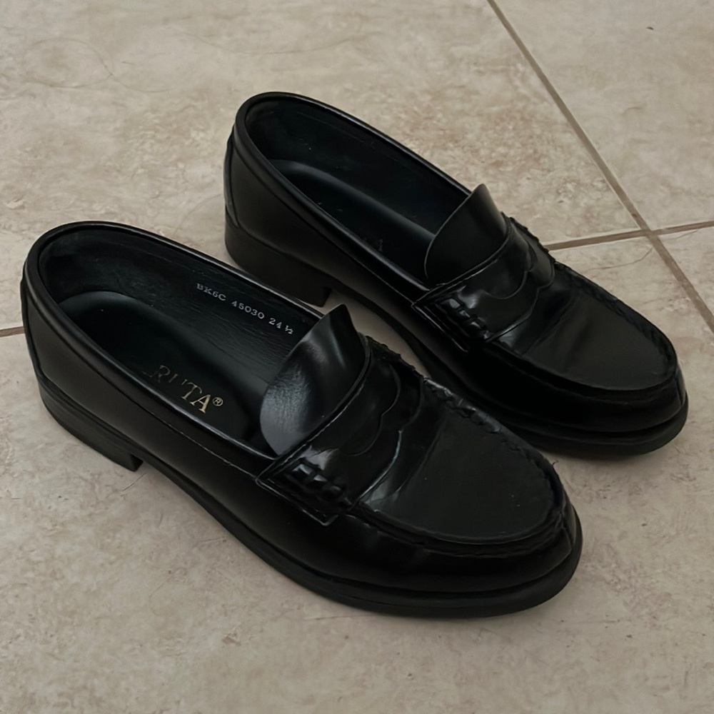 Stylish Black Loafers